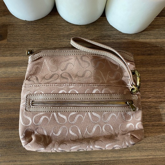 💥HOST PICK💥Vera Wang Wristlet/Clutch - Picture 3 of 5